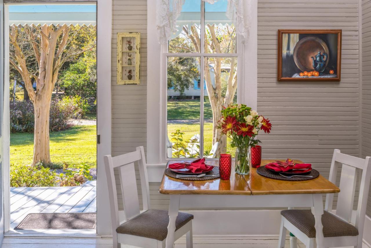 Maison D'Memoire Bed & Breakfast Cottages Rayne Exterior foto